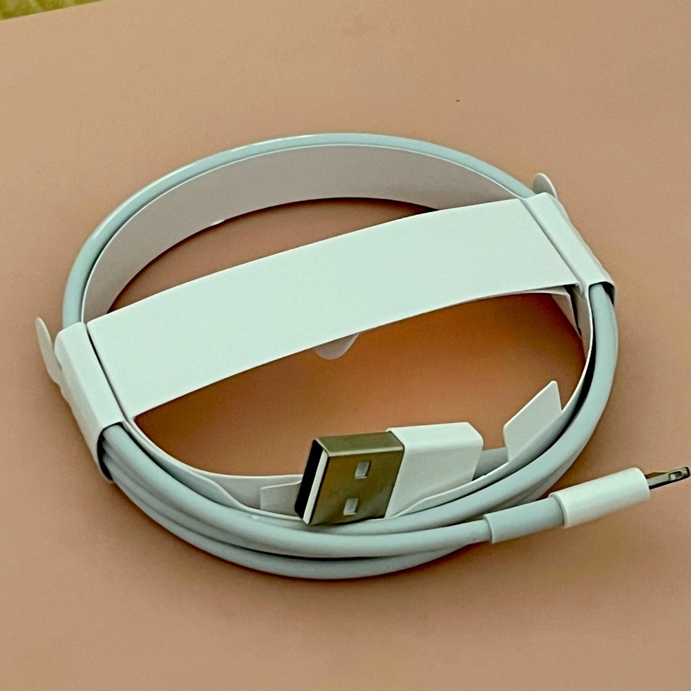 Apple lightning to USB cable